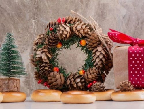 Infinite Possibilities: How to Customize Your Artificial Christmas Wreaths and Garlands for a Unique Holiday Look